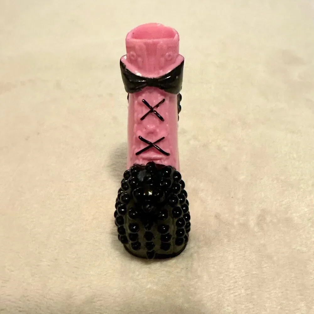 BRATZ Doll Single Shoe Black and Pink Heel